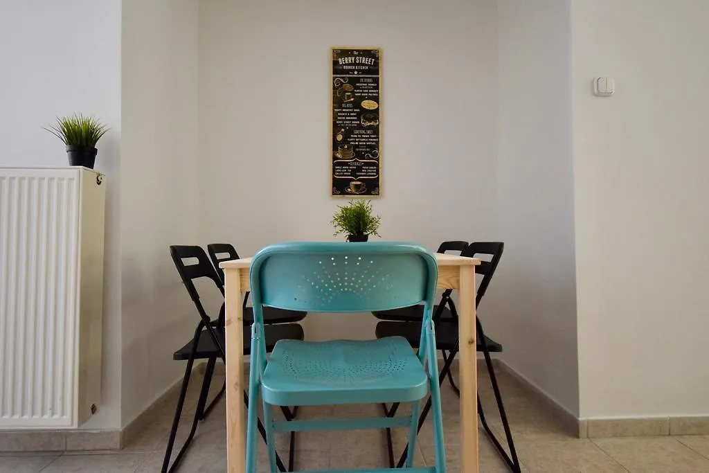 Budget Apartment By Hi5 - Akacfa 4 Budapest